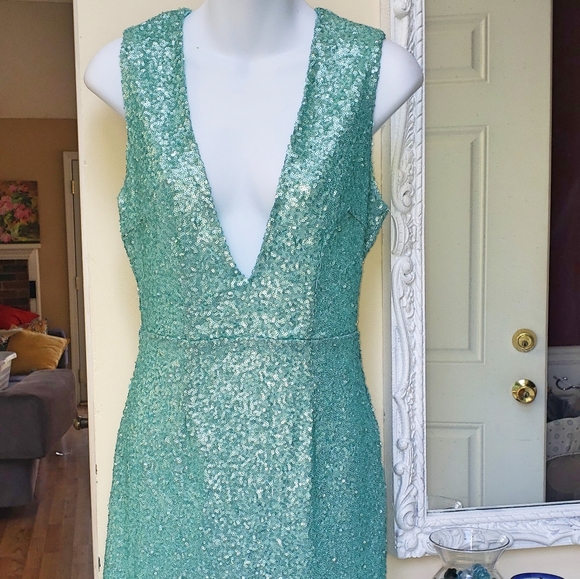 Tobi Dresses & Skirts - Tobi Dress